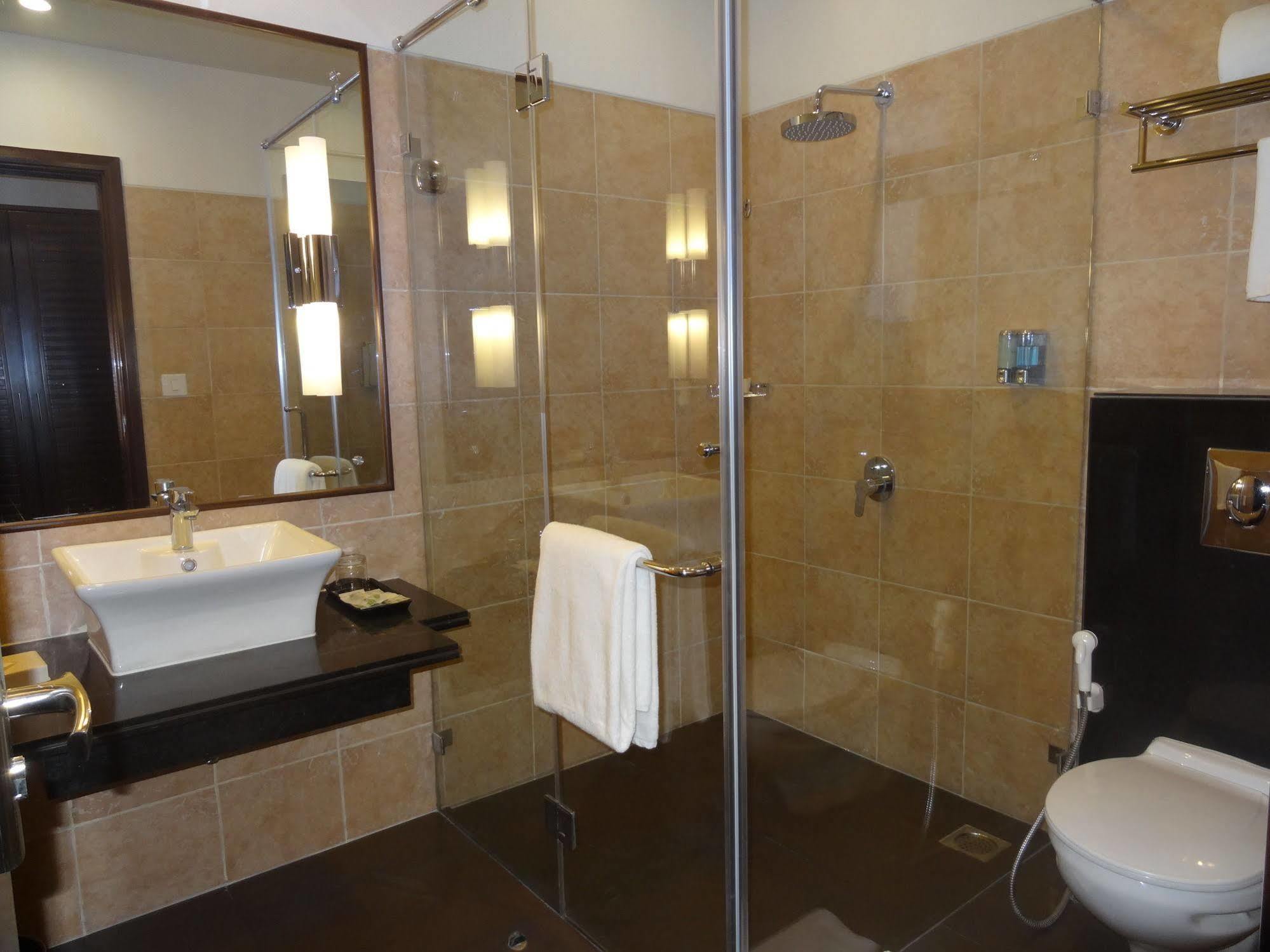 Regenta Central Hestia Dahej, Bhensali מראה חיצוני תמונה