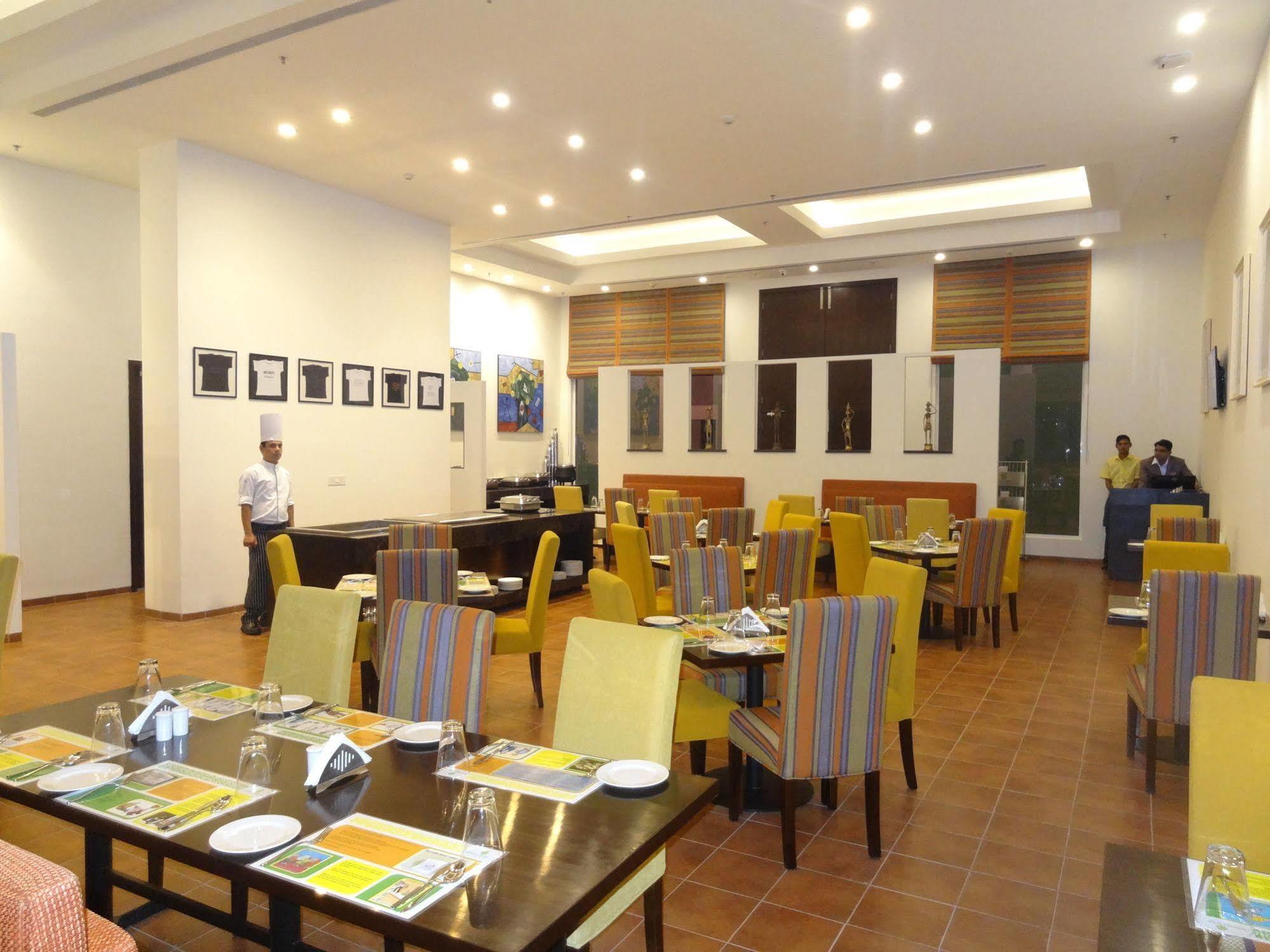 Regenta Central Hestia Dahej, Bhensali מראה חיצוני תמונה