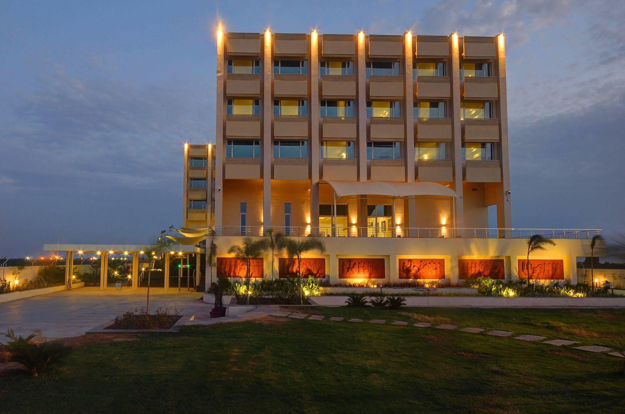 Regenta Central Hestia Dahej, Bhensali מראה חיצוני תמונה
